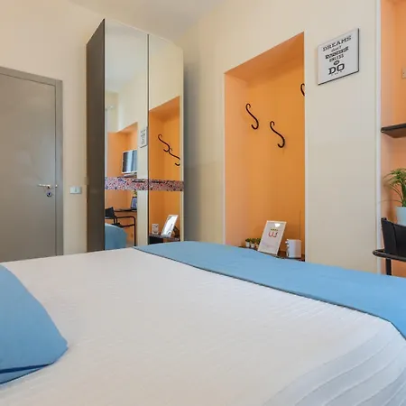 Quiet House In Cit By Wonderful Italy Apartment