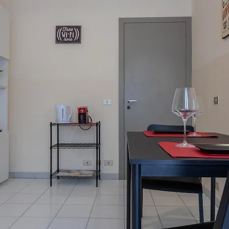 Quiet House In Cit By Wonderful Italy Apartment *
