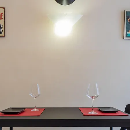 Quiet House In Cit By Wonderful Italy